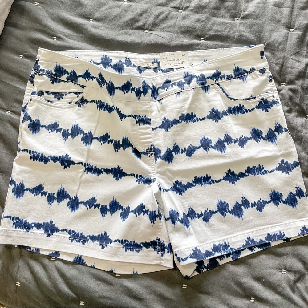 Westbound Park MidRise PullOn Short - Size 18W